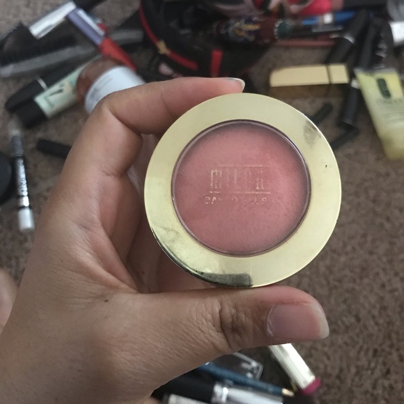 Makeup - Picture 9 of 16